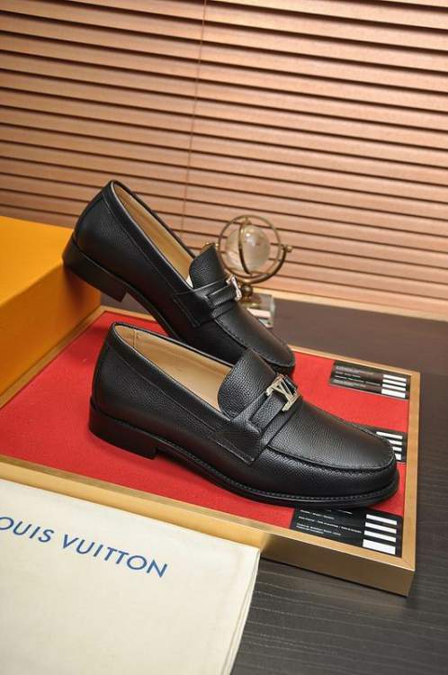 Picture of Louis Vuitton Shoes _SKULVsz38-45mnf032414152